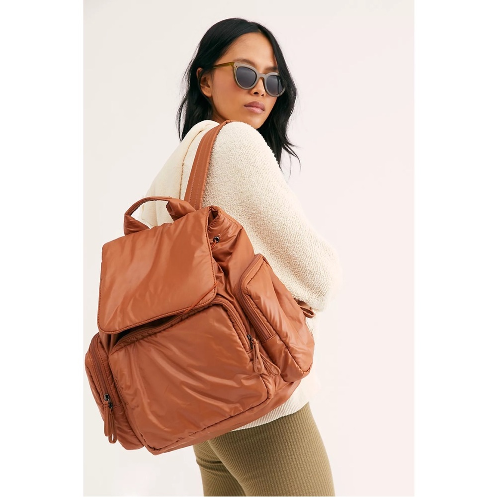 SOLD❗️Caraa Cirrus Medium Backpack in Clay